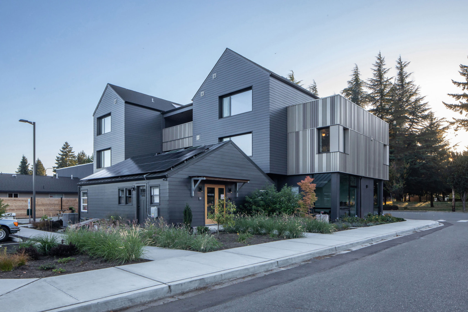 Slide number 3 - 2025poppi2M6A0927.ajpg