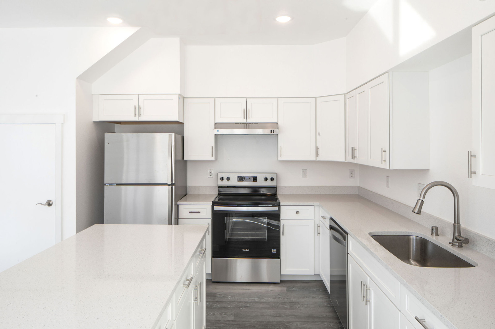 Slide number 4 - 2025poppi2M6A2447 (1)