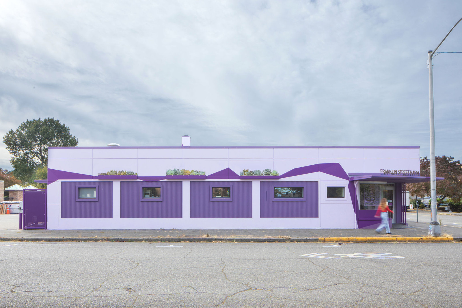 Slide number 1 - 2025poppi2M6A6694d