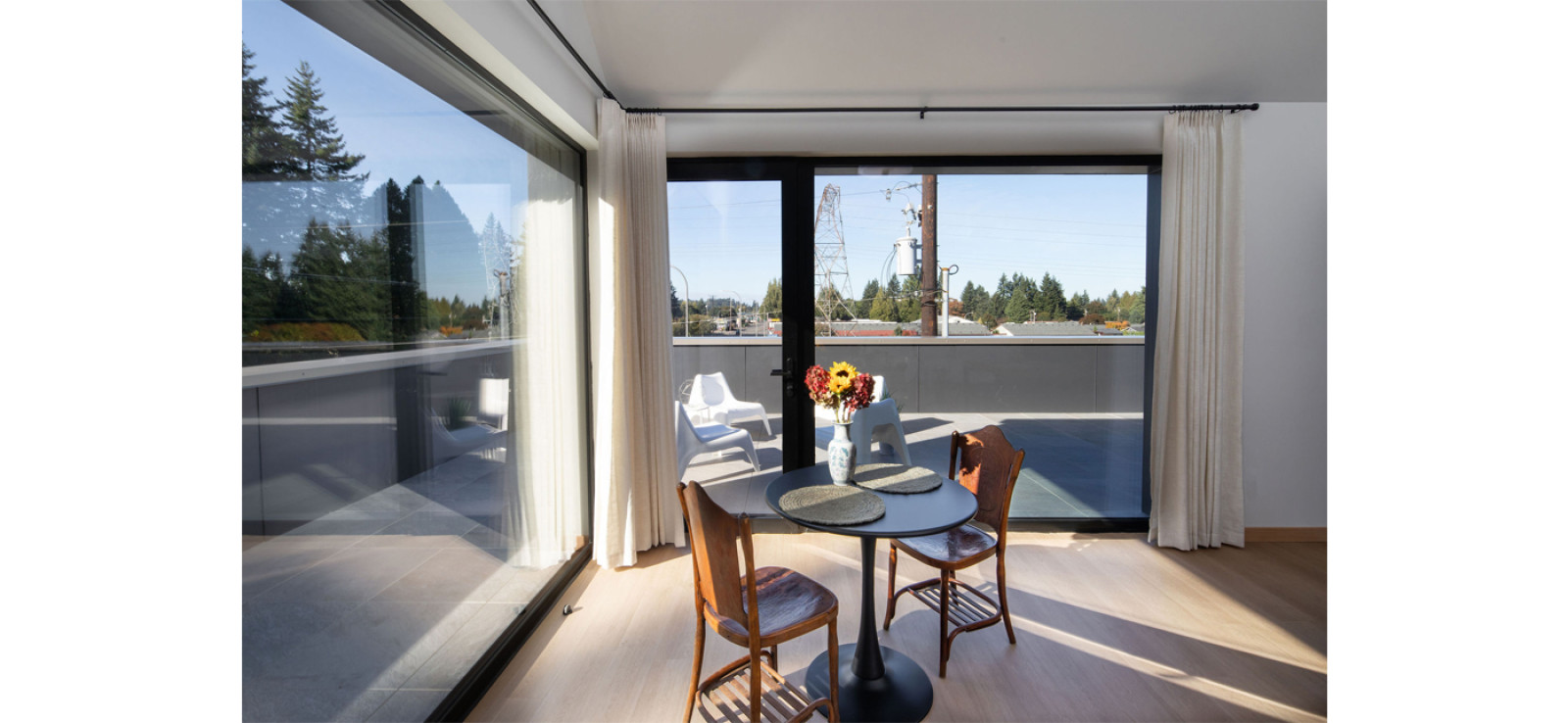 Slide number 8 - Rookery-Apartments-Interior-2