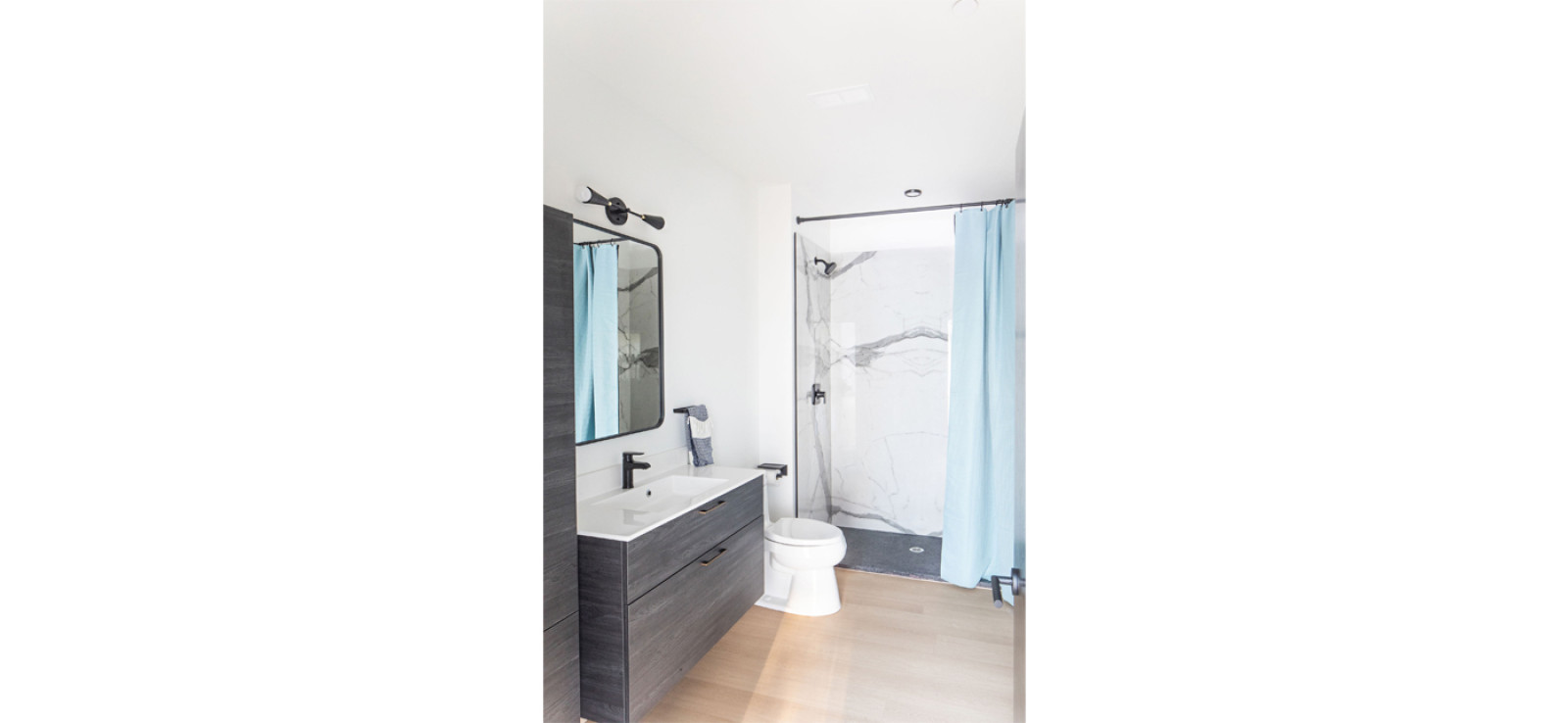 Slide number 12 - Rookery-Apartments-Interior-6