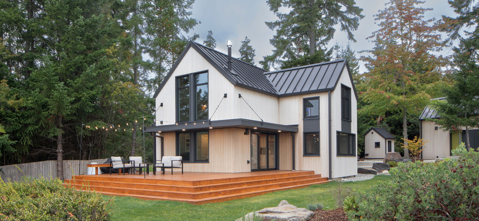 Slide number 4 - Cabbage-and-Sprout-Exterior-4